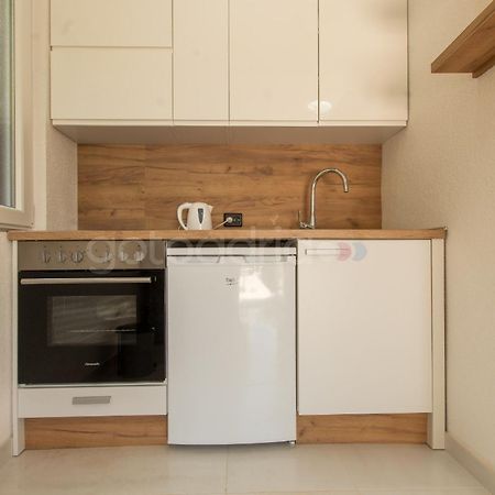 Near The Beach Apartments Jagodia Brela Exterior foto